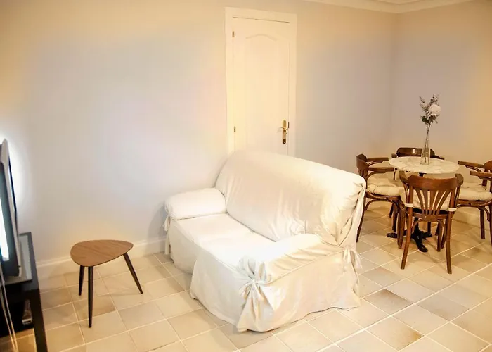 Apartamentos Individuales Con Piscina